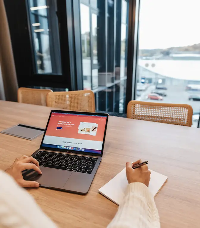 Créer un site web gratuit : Pièges et Solutions en 2026