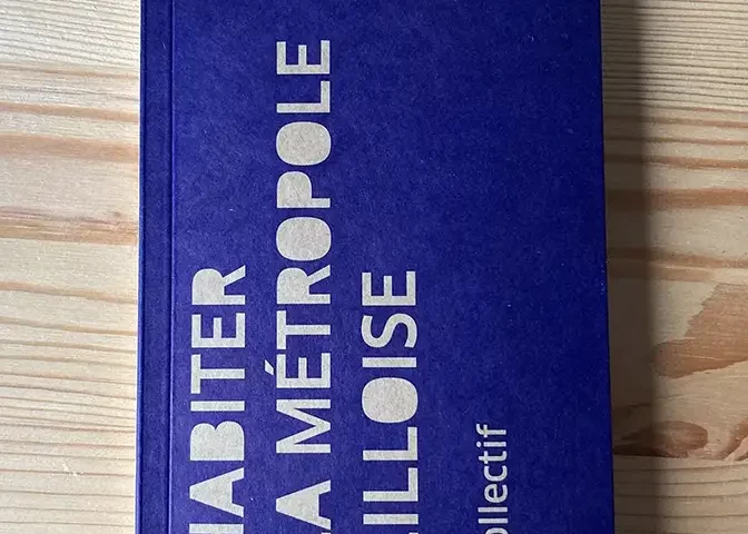 Livre édité par le WAAO sur la photographie d'architecture à Lille.